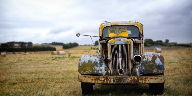 《星辰天下》装备交易数据揭秘：如何用玩家行为分析驱动个性化内容推荐