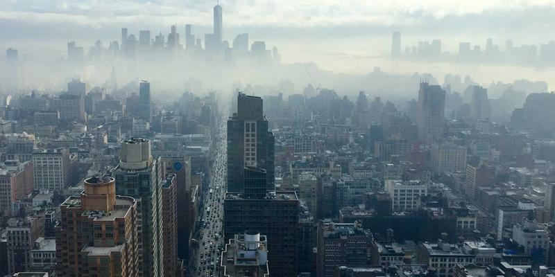 网络游戏叙事革新：环境叙事与分支剧情如何重塑虚拟交易与装备体验